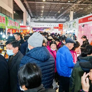 苏州人看过来！木渎这个年货节火了，一站买全还便宜，连电视台记者都来报道！